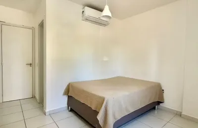 Cond riverside, 65m2, com 2 quartos sendo 1 suíte climatizada, armários na cozinha e nos quartos