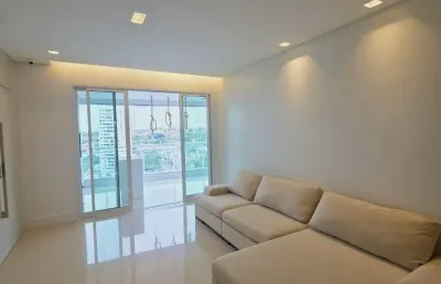 Parque 10. cond. rubi. apto com 19m2, 3 suites, sala pra 2 ambientes, semi mobilaido e 2 vagas