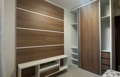 Cond weekend, 79m2, mobiliado , com 3 quartos sendo 1 suíte, andar alto