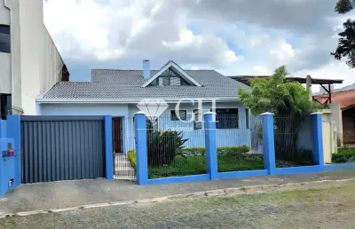 Casa com 3 quartos à venda na Rua Herculano de Freitas, Orfãs, Ponta Grossa