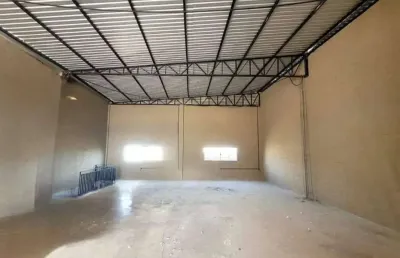 Casa comercial com 2 salas para alugar na Rua Roberto César Antunes Ribas, Contorno, Ponta Grossa