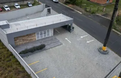Casa comercial com 1 sala para alugar na Avenida Monteiro Lobato, Jardim Carvalho, Ponta Grossa