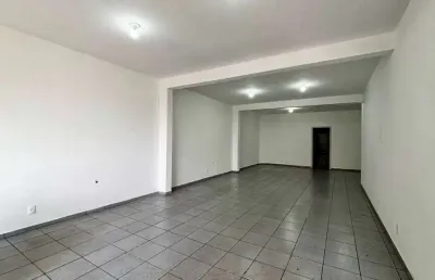Casa comercial com 5 salas para alugar no Centro, Ponta Grossa 