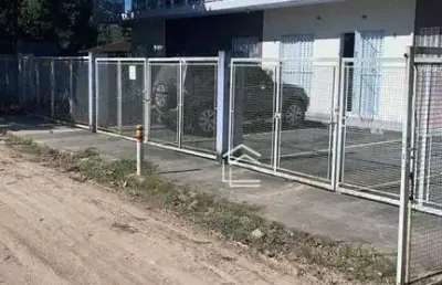 Apartamento térreo com quintal e churrasqueira à venda, 50 m² por r$ 350.000 - maranduba - ubatuba/sp