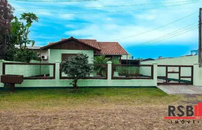 Casa com 2 dormitórios à venda, 110 m² por r$ 480.000 - praia azul - passo de torres/sc