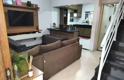 Casa com 2 quartos à venda na Rua Morvan Dias de Figueiredo, Vila Voturua, São Vicente