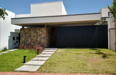 Casa em condomínio para venda em uberlândia, shopping park, 3 dormitórios, 3 suítes, 2 banheiros, 4 vagas