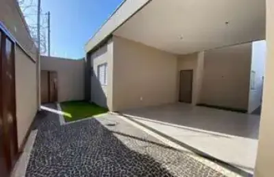 Casa para venda em uberlândia, alto umuarama, 3 dormitórios, 1 suíte, 1 banheiro, 2 vagas