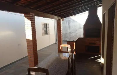 Casa para venda em uberlândia, cidade jardim, 3 dormitórios, 1 suíte, 1 banheiro, 2 vagas