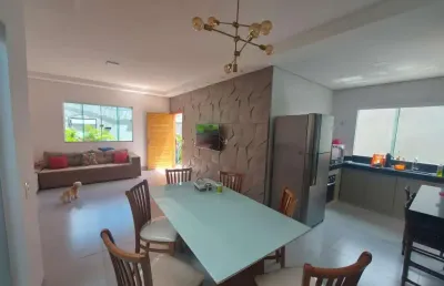 Casa para venda em uberlândia, laranjeiras, 3 dormitórios, 1 suíte, 1 banheiro, 3 vagas
