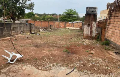 Terreno à venda na Rua Álvares de Azevedo, Carajás, Uberlândia