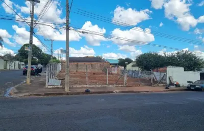 Terreno à venda na Rua Varginha, Daniel Fonseca, Uberlândia