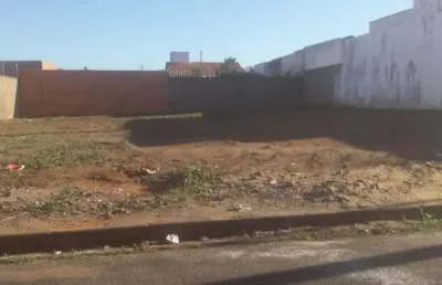 Terreno à venda na Rua Stela Aparecida de Faria, Shopping Park, Uberlândia