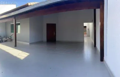 Casa para venda em uberlândia, alto umuarama, 3 dormitórios, 1 suíte, 1 banheiro, 3 vagas