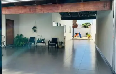 Casa para venda em uberlândia, alto umuarama, 3 dormitórios, 2 suítes, 2 banheiros, 5 vagas