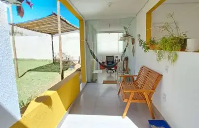 Casa para venda em uberlândia, santa mônica, 3 dormitórios, 1 suíte, 1 banheiro, 2 vagas