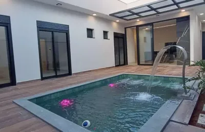 Casa em condomínio para venda em uberlândia, grand ville, 3 dormitórios, 3 suítes, 2 banheiros, 4 vagas