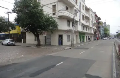 Casa comercial com 2 salas para alugar na Avenida Farrapos, 2817, São Geraldo, Porto Alegre