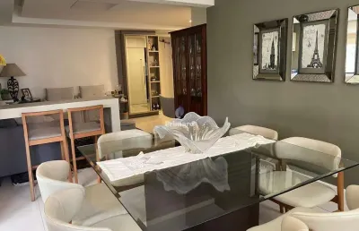 Apartamento de 3 quartos, sendo 1 suíte, 3 banheiros, 1 vaga de garagem