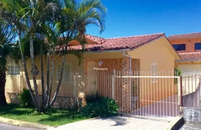 Casa 3 quartos, sendo 1 suíte, semimobiliada, 1 garagem, edícula c churrasqueria