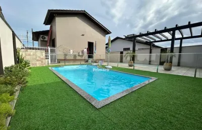Casa a venda com piscina bairro sao defende em criciuma