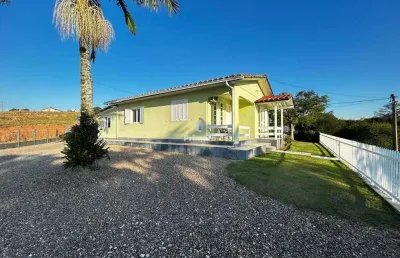 Casa a venda 3 quartos terreno grande morro da fumaça