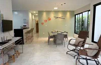 Casa com 3 quartos para alugar na Rua das Amendoeiras, 155, Ponta de Campina, Cabedelo