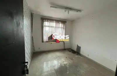 Sala comercial para alugar na Praça Vinte e Dois de Novembro, Centro, Mauá