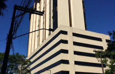 Sala comercial com 1 sala para alugar no centro, joinville  por r$ 1.430