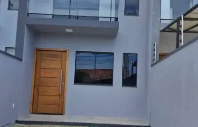 Casa com 2 quartos à venda no itacolomi, balneário piçarras  por r$ 590.000