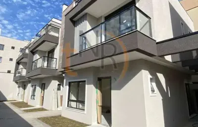 Triplex com infra jacuzzi no terraço, 03 suítes e 02 vagas!