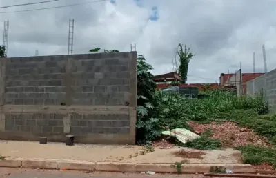 Terreno à venda na Rua Vinte e Um, 100, Dom Bosco, Cuiabá