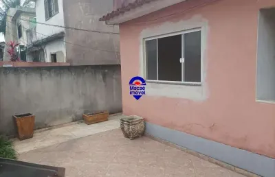 Casa com 3 quartos à venda na rua dos eucaliptos, aroeiras, macaé, 120 m2 por r$ 330.000
