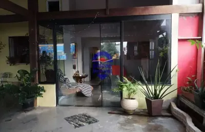 Casa com 4 quartos à venda na rua nova aurora, centro, macaé, 245 m2 por r$ 950.000