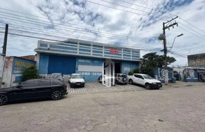 Galpão 769m² em local estratégico: ideal para negócios de alto desempenho!