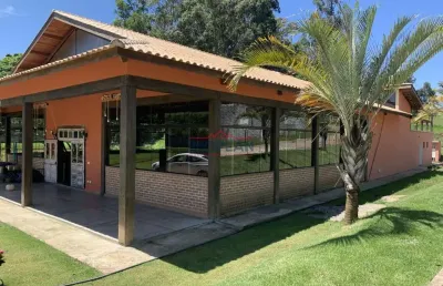 Restaurante  salão que acomada 200 pessoas em ótima localização, próximo ao comé