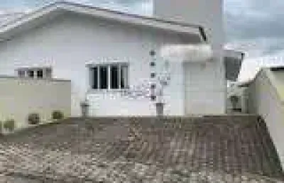 Casa á venda  com 86 m² condominio fechado uma ótima localização em bom jesus do