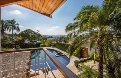 Essa propriedade em atibaia é uma magnífica casa de alto padrão, localizada em u
