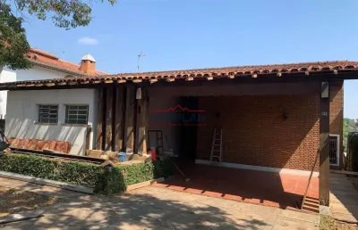 Residência à venda na vila santista, atibaia com terreno espaçoso de 810 m²