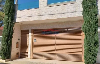 Casa à venda a com 3 dormitórios sendo 3 suítes em bairro tranquilo de atibaia-