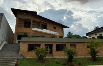 Casa com 4 suítes à venda no condomínio palavra da vida