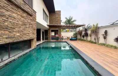 Casa em condomínio fechado com 4 quartos à venda no Rio Abaixo, Atibaia 