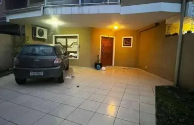 Casa com 3 dormitórios à venda, 172 m² por r$ 649.000,00 - nossa senhora das graças - canoas/rs