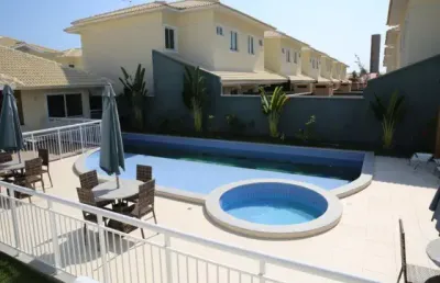 Casa em condomínio fechado com 3 quartos à venda na Rua Pintor Antônio Bandeira, 4551, Praia do Futuro I, Fortaleza