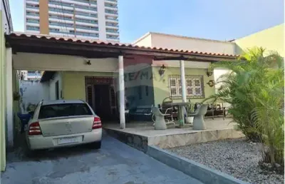 Casa com 5 quartos à venda na Rua Doutor Ratisbona, 30, Fátima, Fortaleza