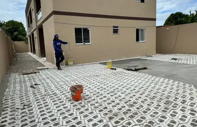Lindo apartamento pronto pra morar com acabamento ye documentação grátis no bairro monguba pacatuba...