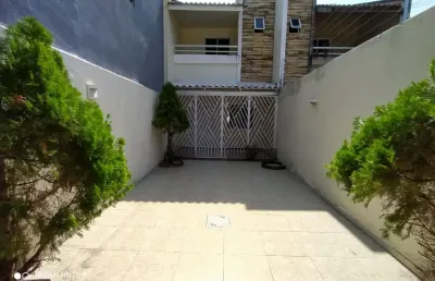 Casa com 3 quartos à venda no Parque Dois Irmãos, Fortaleza 