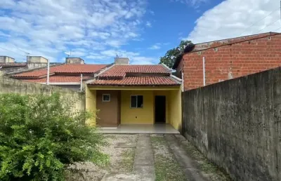 Casa com 2 quartos à venda na Rua Medelin, Granja Lisboa, Fortaleza