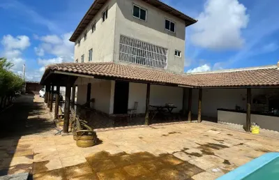 Casa triplex com piscina no maceió da taiba a 2 ruas de distância da praia
