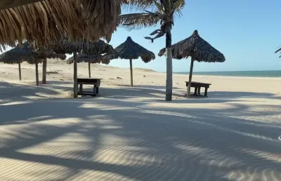 Vende - se terreno na colônia de férias a 70m da praia